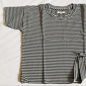 Crop Tee in white & black thin stripe